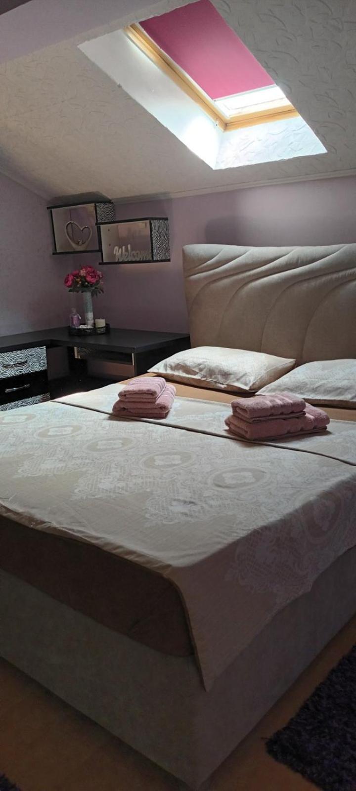 شقة Apartman Gaga بايرت المظهر الخارجي الصورة